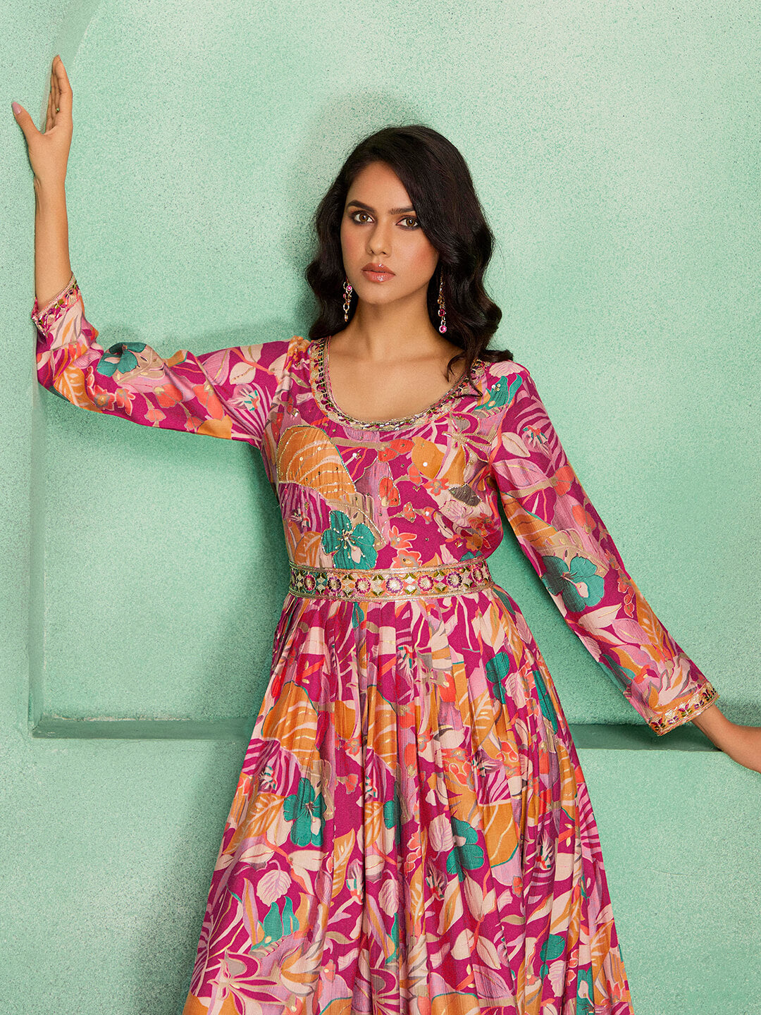 Women’s Stylish Wedding Gown  – Comfortable & Travel-Friendly