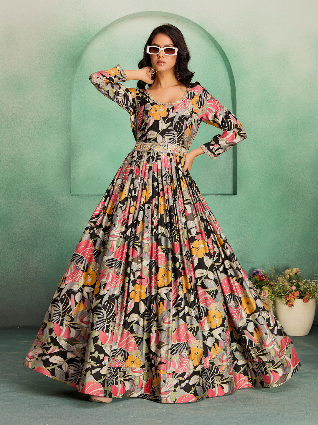 Women’s Stylish Wedding Gown  – Comfortable & Travel-Friendly