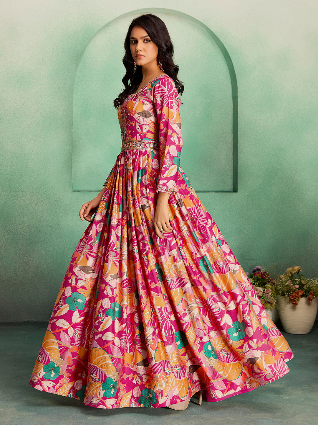 Women’s Stylish Wedding Gown  – Comfortable & Travel-Friendly